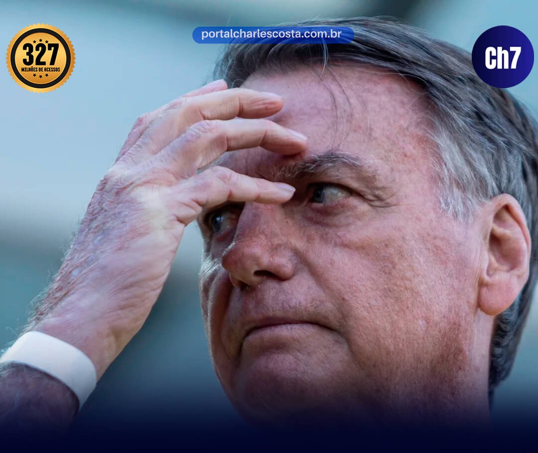 Bolsonaro com a mão na testa pensativo