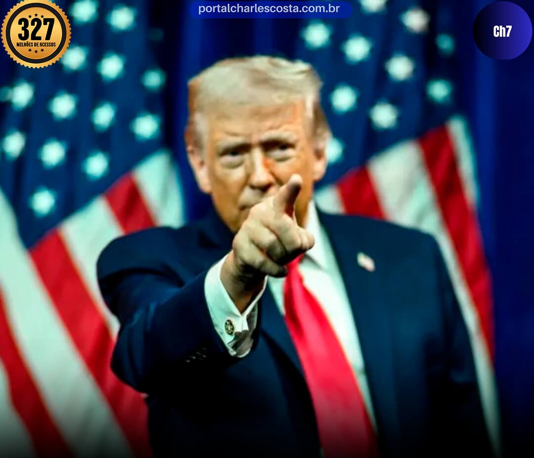 Trump apontando para eleitores com a bandeira dos usa atras