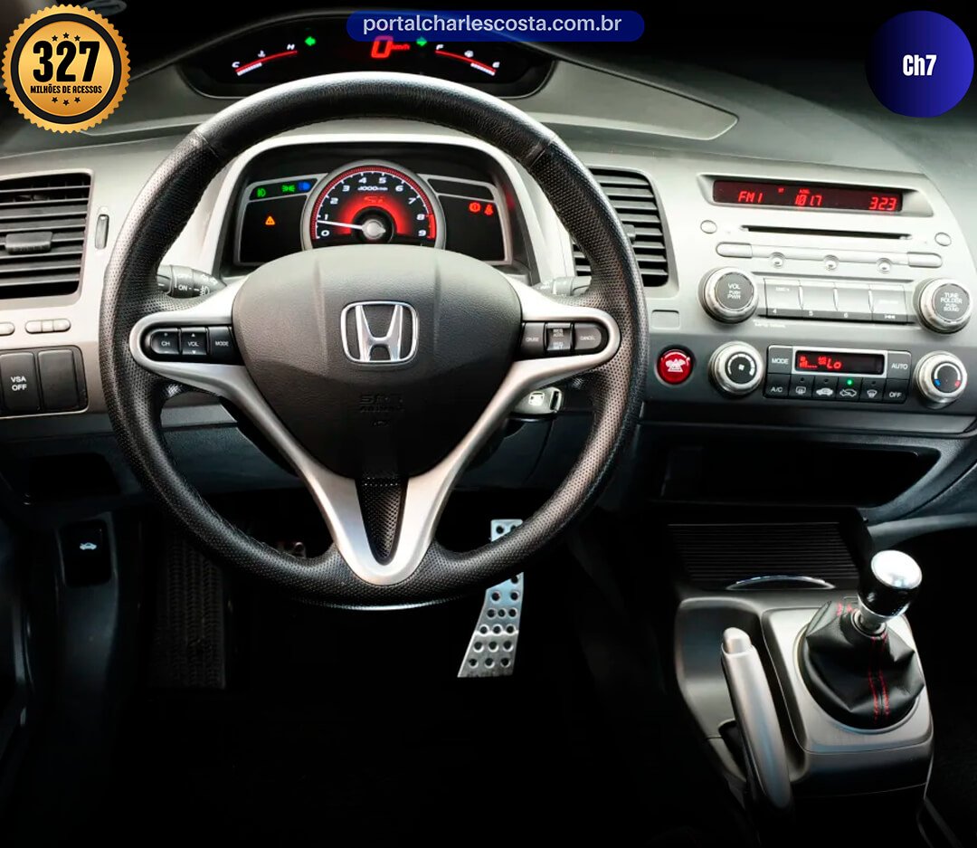 honda civic de oitava geração o painel 'two tier' que redefiniu o interior do sedã em 2006