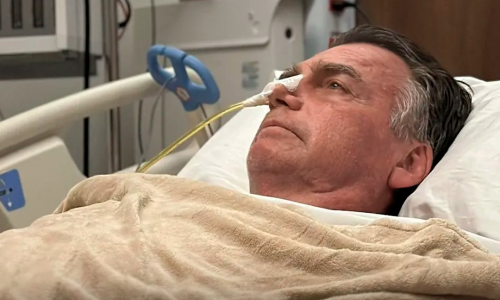 Bolsonaro_tem_crise_de_soluços_quadro_saúde_considerado_estável