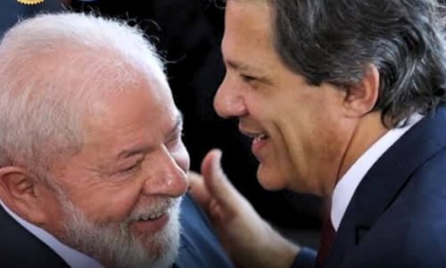 Lula e Haddad sorindo