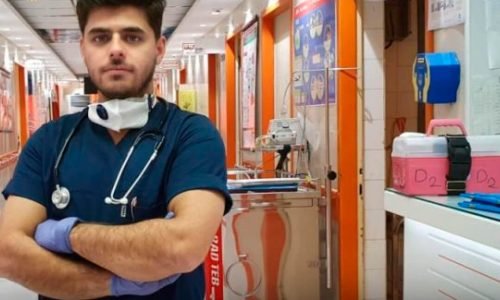 Médico em hospital Iran