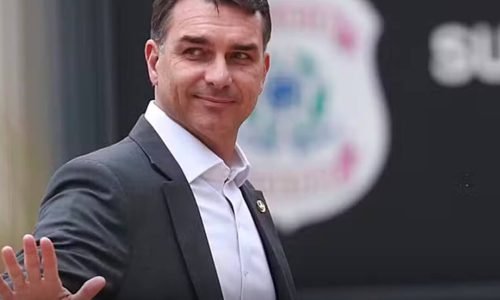 após viagem frustrada aos eua, flávio bolsonaro recebe más notícias no brasil (1)