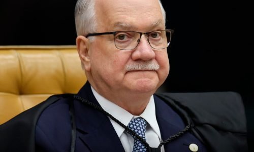 crise no stf fachin volta às pressas paracontrolar escândalo no inquérito do banco master (1)