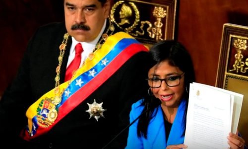 delcy rodríguez anuncia 'nova era política' na venezuela após captura de maduro (1)