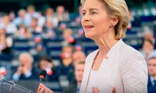 von der leyen defende independência europeia em davos (1)
